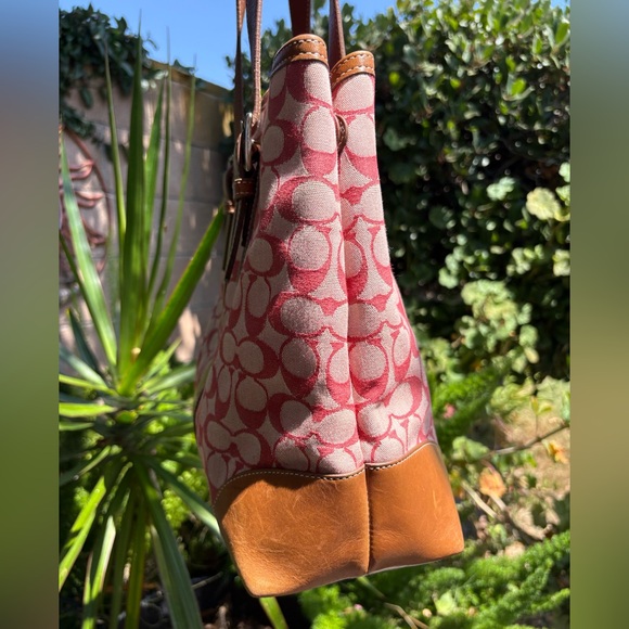 COACH Signature Logo Red and Brown Tote - Picture 3 of 16